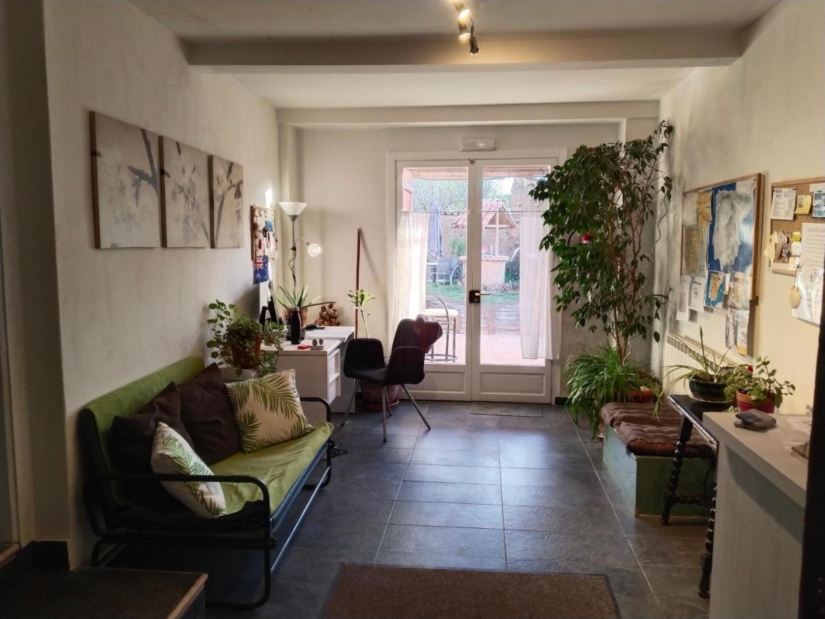 Las Hadas Albergue -Solo Para Peregrinos - Vegano -Bar Reliegos Exterior foto